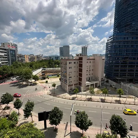 Luxury Center 3 * Tirana